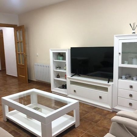 Ferienwohnung Piso Nuevo Plaza De La Constitucion Sta Cruz De La Zarza Santa Cruz de la Zarza Exterior foto